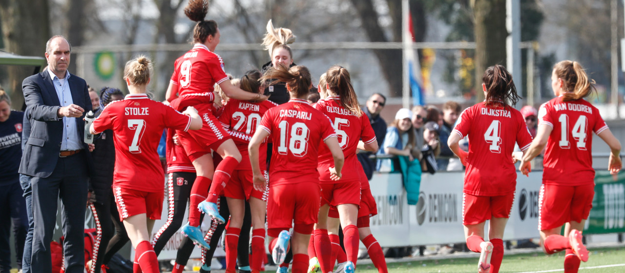 FC Twente Vrouwen ruim langs Feyenoord