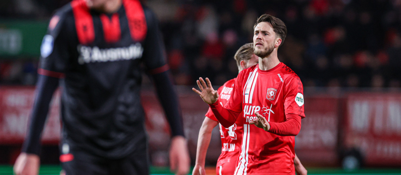 FC Twente speelt gelijk tegen sc Heerenveen