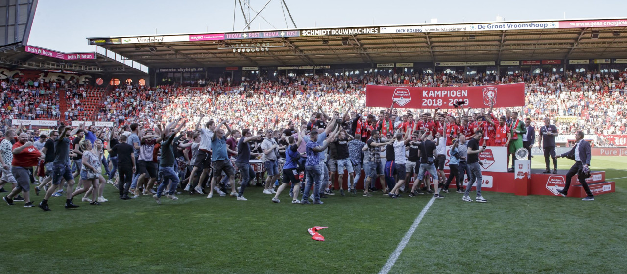 KAMPIOEN -  FC Twente terug in de Eredivisie