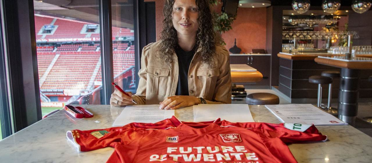 Fenna Kalma tekent nieuw contract