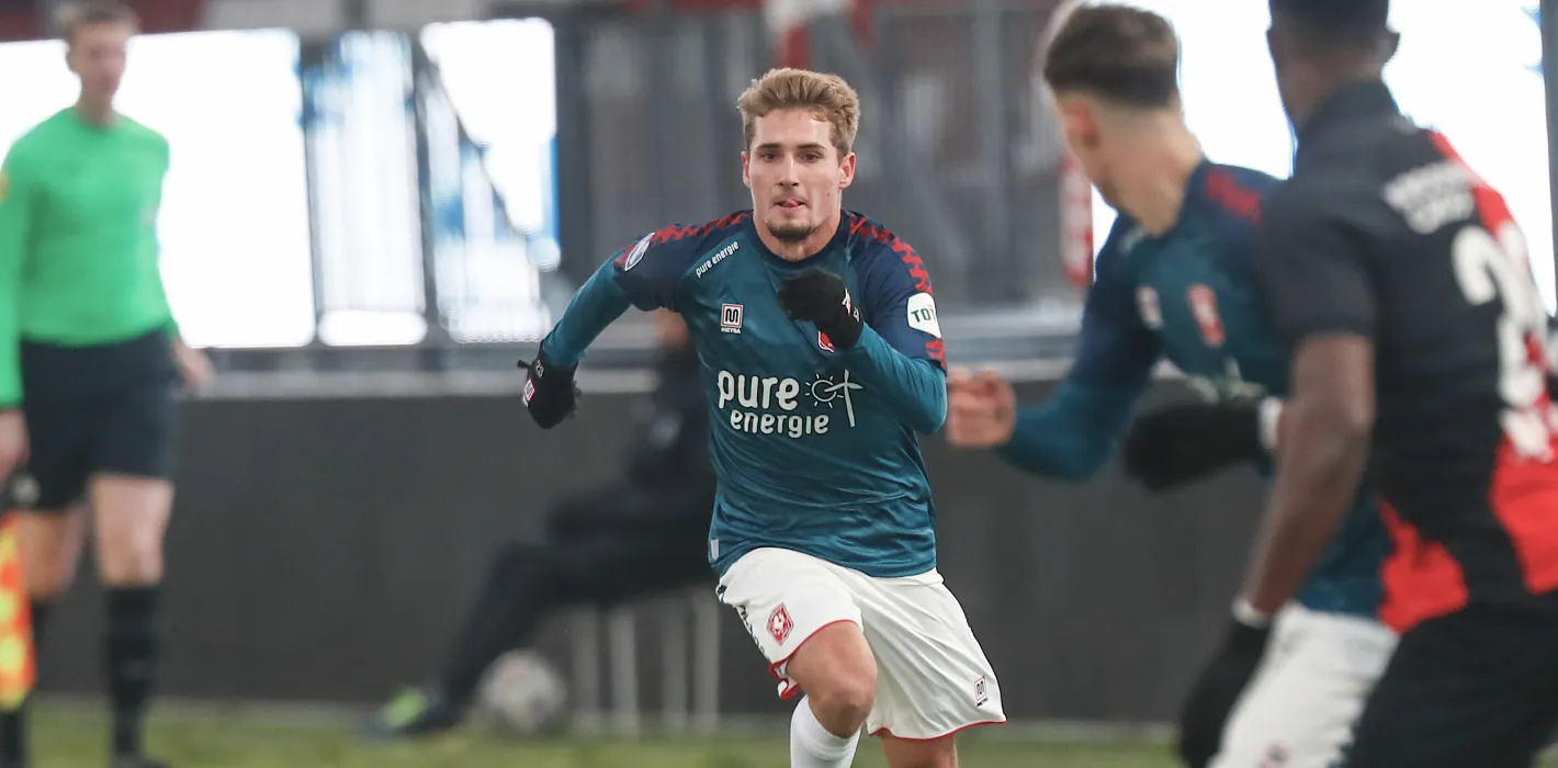 20221203 Almere City FCT oefen 11867