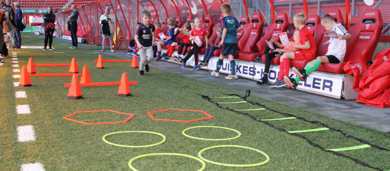 Kidsclub: Voetballen in de Veste