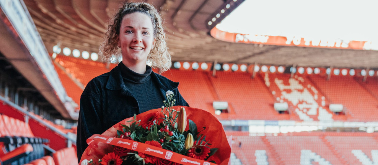 Kirsten Bakker komend seizoen assistent-trainer FC Twente Vrouwen 