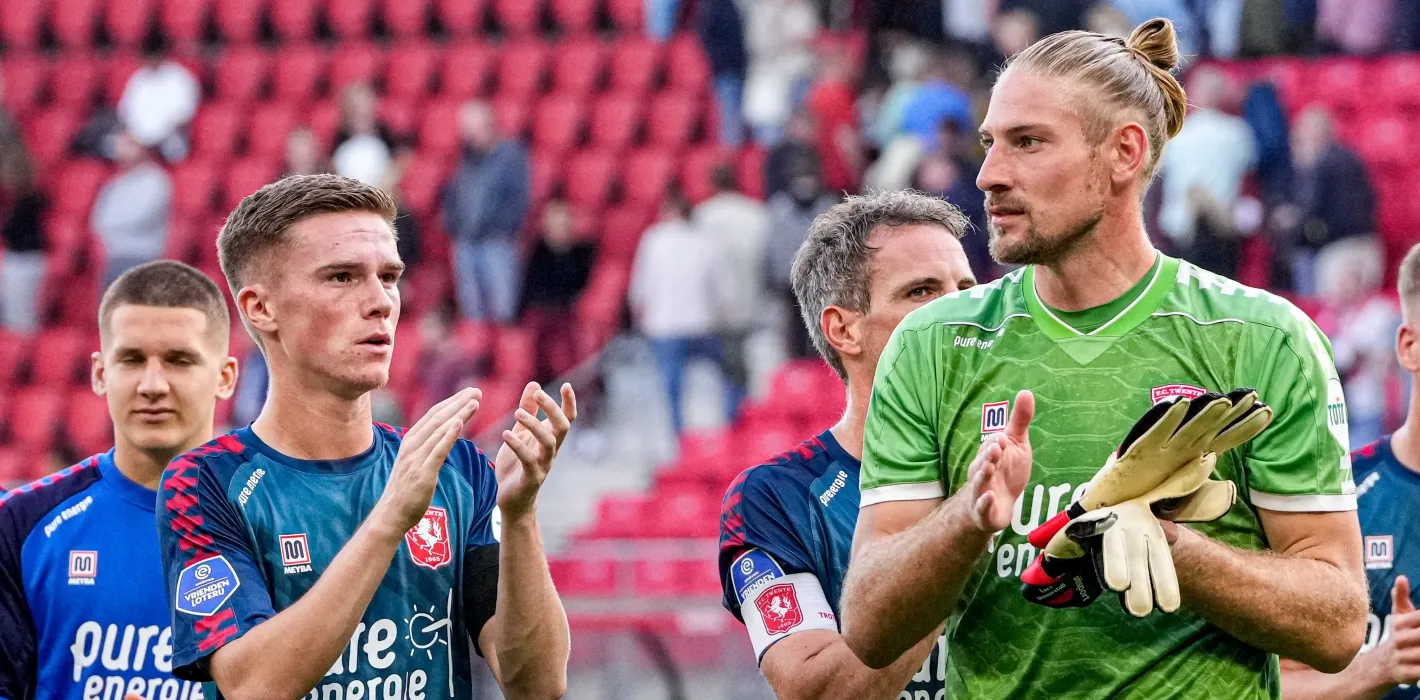 56107317 FC Twente
