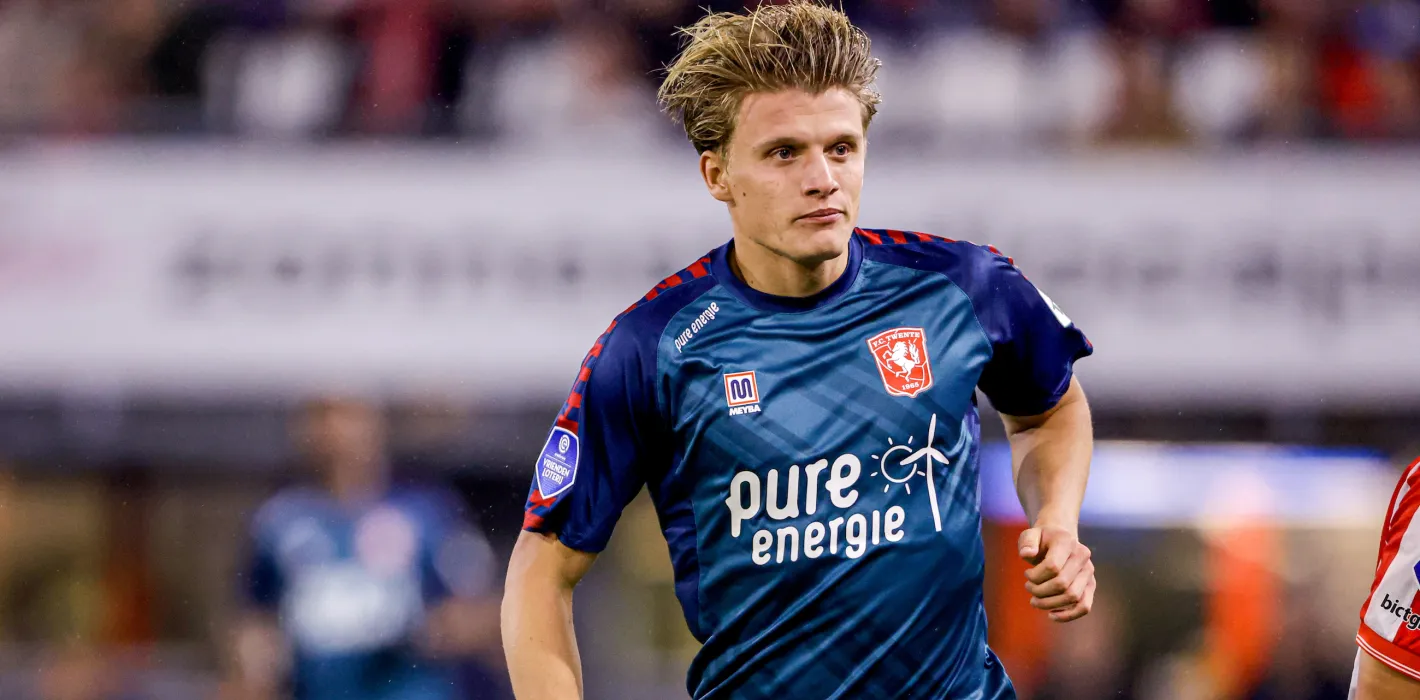 56988849 FC Twente