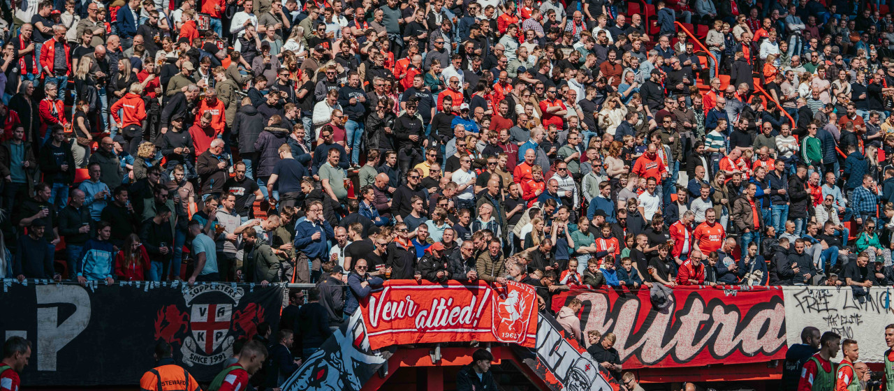FC Twente - N.E.C. - Nog enkele kaarten