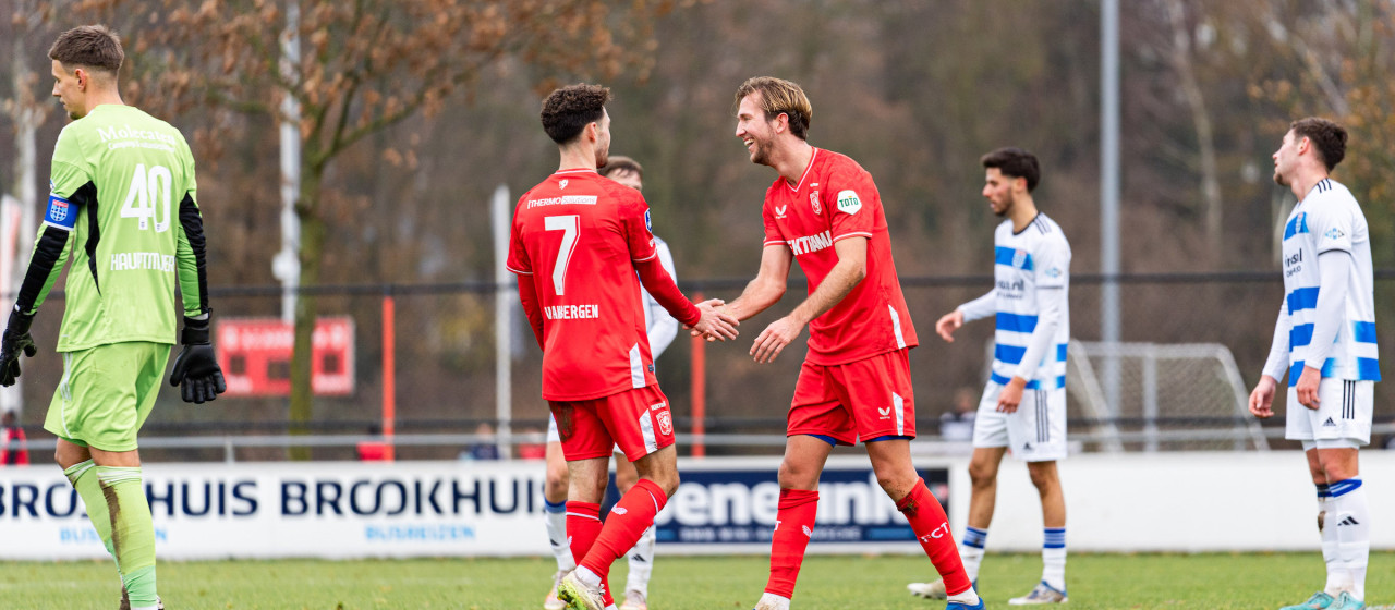 FC Twente wint oefenduel van PEC Zwolle 