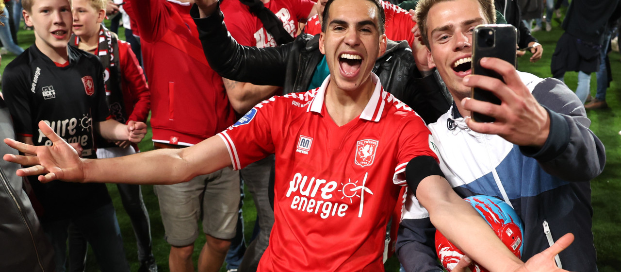 ROLLERCOASTER van emoties, WE GAAN EUROPA IN! | Van Binnenuit