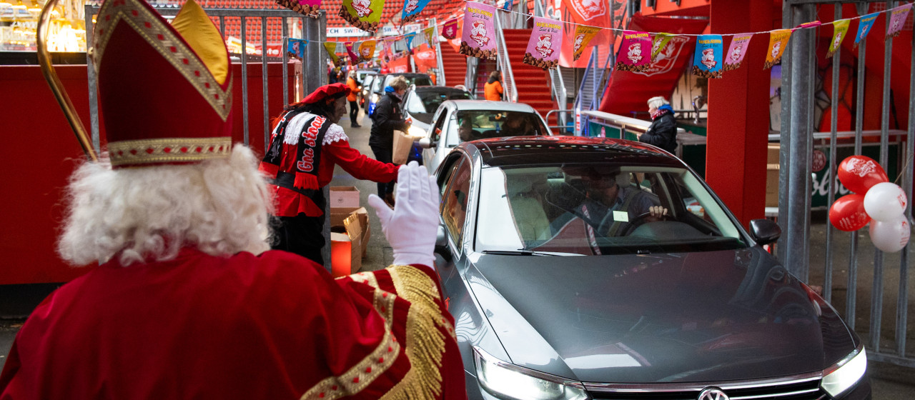 Sinterklaas Drive Thru in De Grolsch Veste