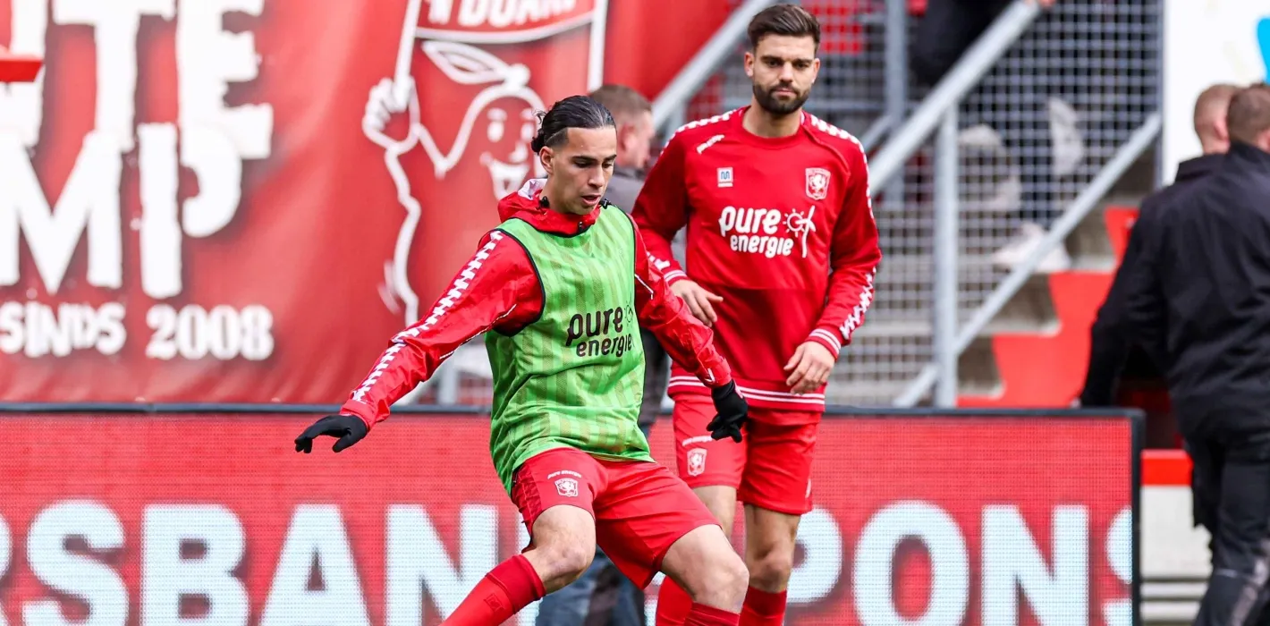 56910917 FC Twente34