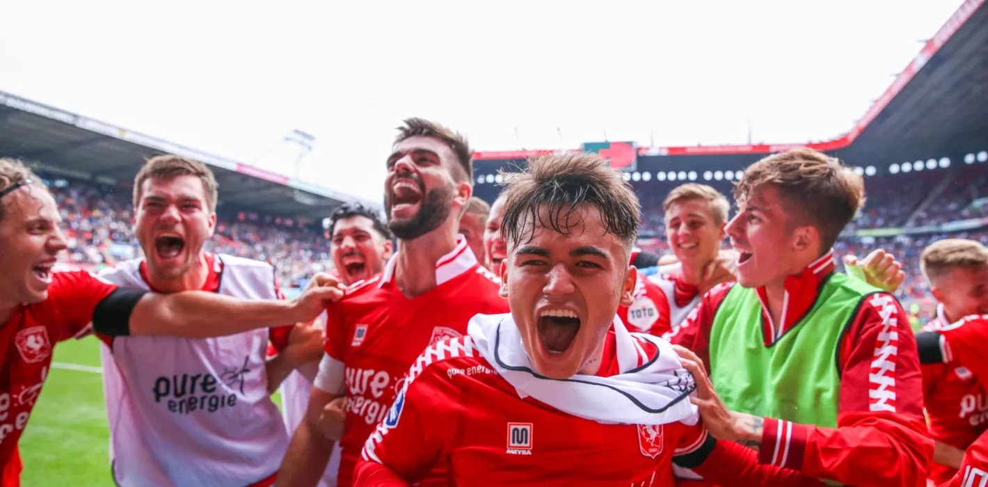50785752 FC Twente v2