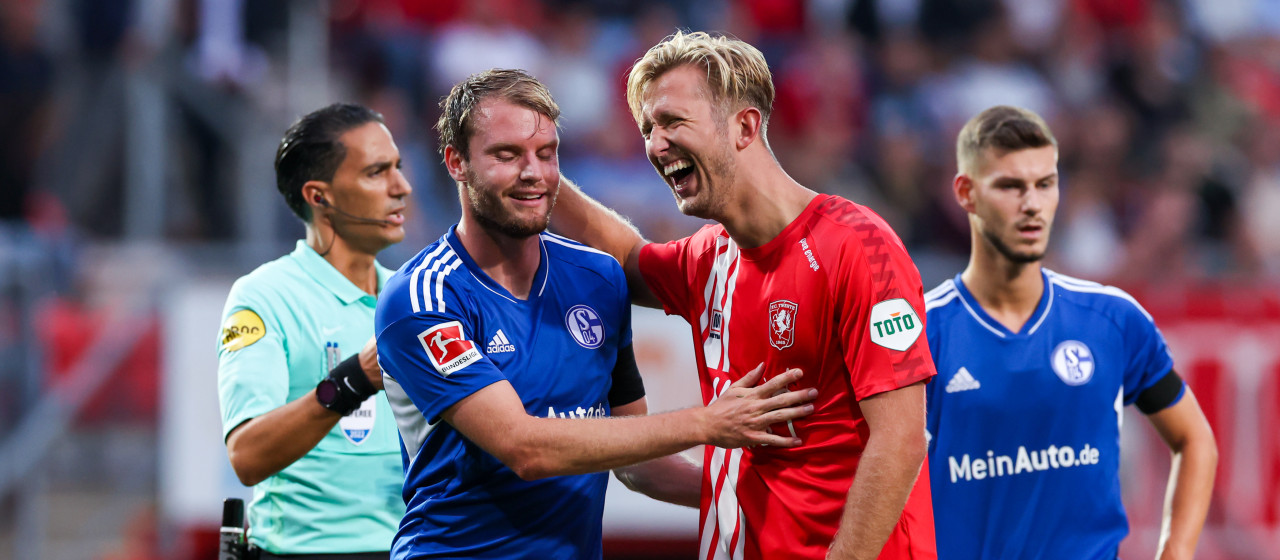 FC Twente in slotfase voorbij Schalke 04