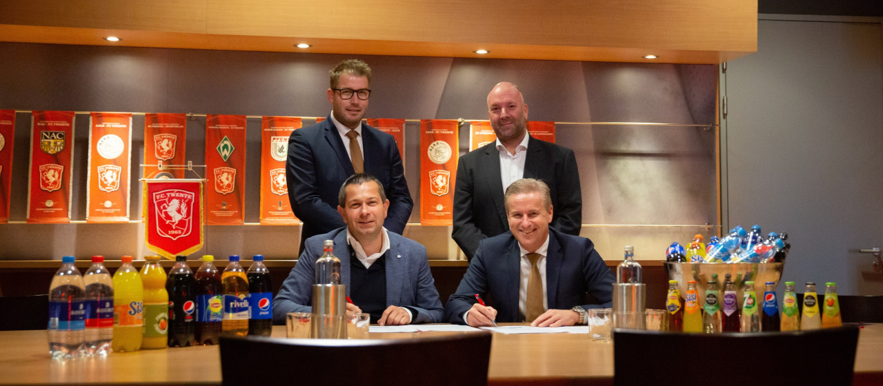 FC Twente en Vrumona verlengen partnership