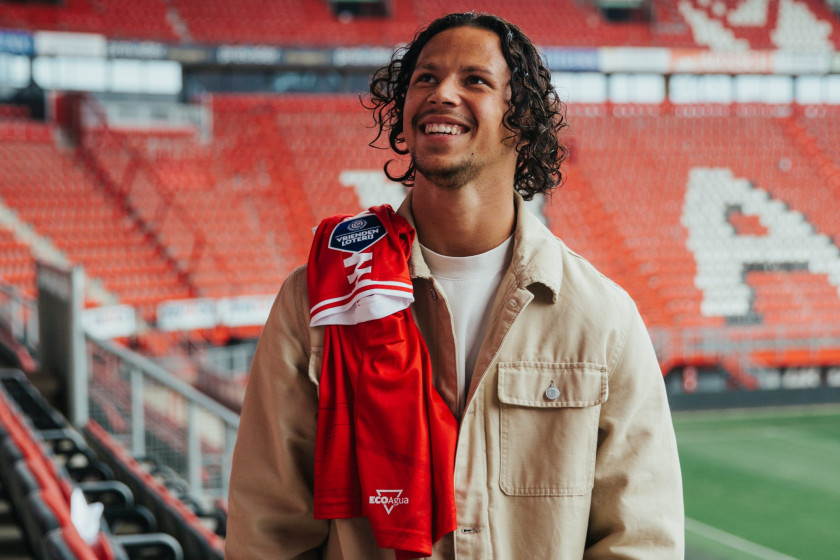 Luca Everink tekent contract bij FC Twente